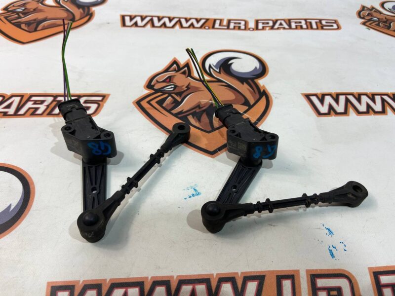 LR098915 Rear Suspension Height Level Sensor Land Rover Discovery 5 L462 (2017-) Used - Image 39