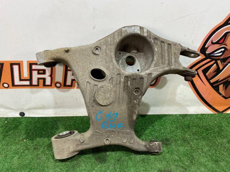 LR098947 Rear right lower lever Land Rover Discovery Sport L550 (2015-) Used cost 120 € in stock 4 pcs.