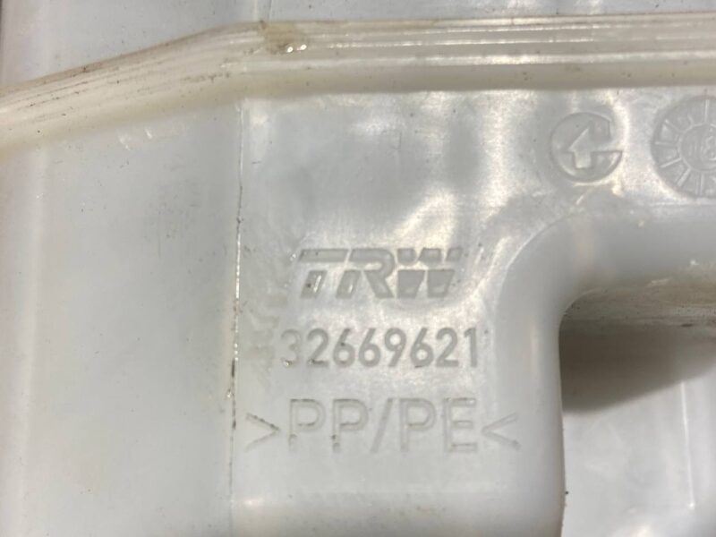 LR099178 Brake Master Cylinder Land Rover Discovery 5 L462 (2017-) Used - Image 19