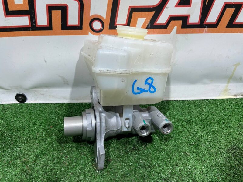 LR099178 Brake Master Cylinder Land Rover Discovery 5 L462 (2017-) Used - Image 20