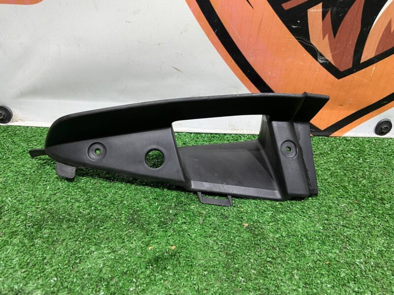 LR099442 Front bumper deflector left Range Rover Sport L494 (2014-2022) used cost 30 € in stock 1 pcs.