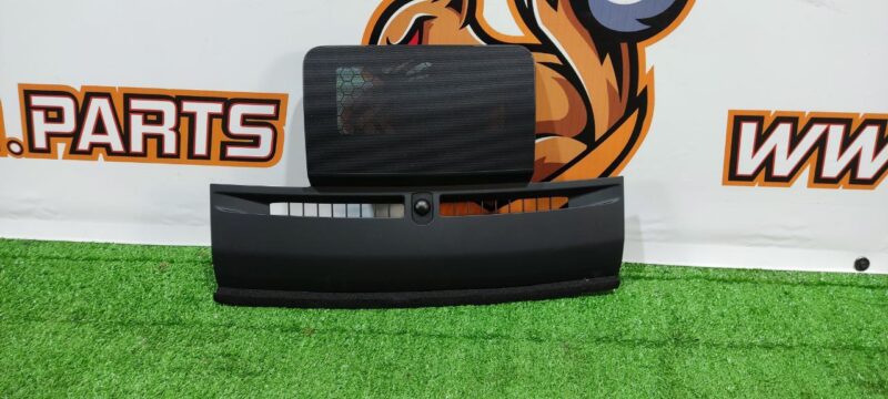 LR099772 Torpedo cover Land Rover Discovery 5 L462 (2017-) used cost 79,28 € in stock 2 pcs.