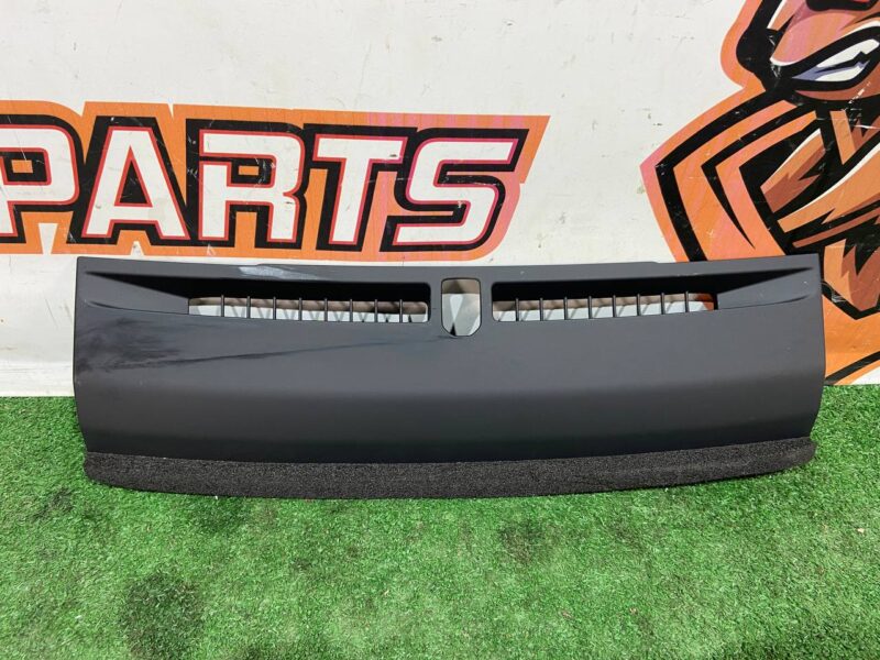 LR099772 Torpedo cover Land Rover Discovery 5 L462 (2017-) used cost 79,28 € in stock 2 pcs.
