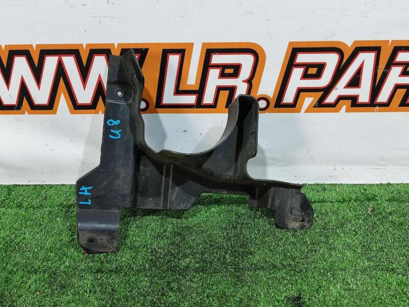 LR099958 Engine dust cover left LAND ROVER DISCOVERY SPORT L550 2015- Used cost 15 € in stock 2 pcs.