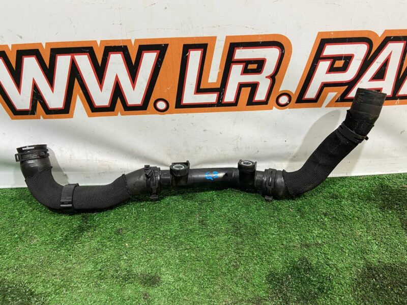 LR100356 Cooling system hose Land Rover Discovery 5 L462 (2017-) Used cost 85,74 € in stock 1 pcs.