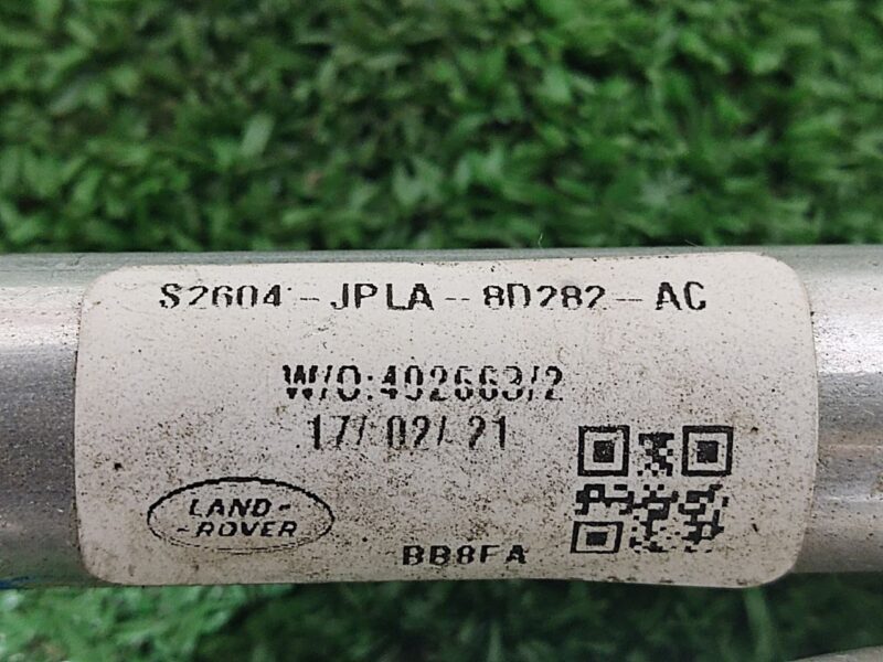 LR100977 Cooling pipe Range Rover Sport L494 (2014-2022) used cost 130 € in stock 1 pcs.