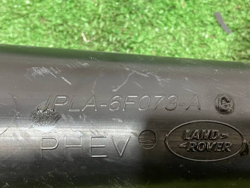 LR101002 Intercooler hose Range Rover Sport L494 (2014-2022) used cost 40 € in stock 1 pcs.