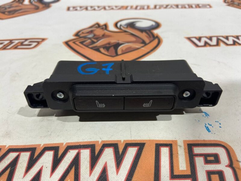 LR102079 Range Rover Sport L494 (2014-2022) Heated Seat Switch Used cost 35 € in stock 7 pcs.