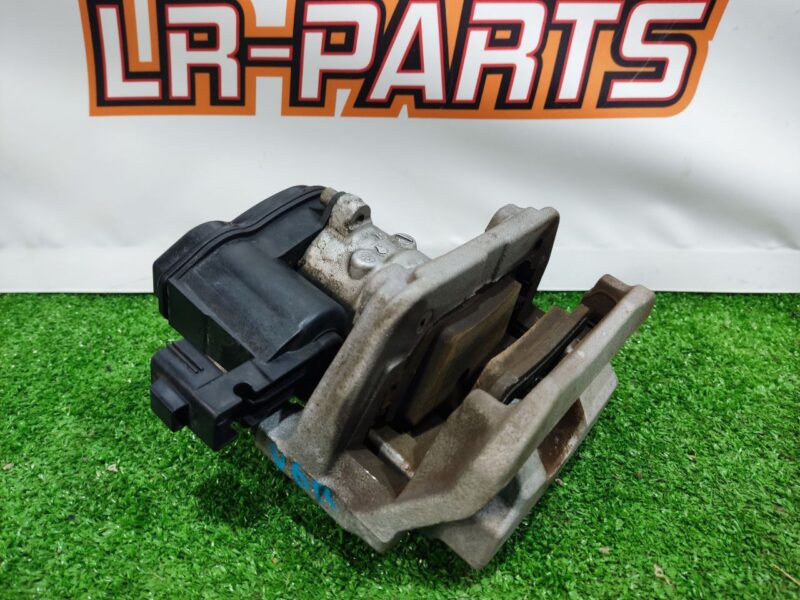 LR102242 Rear right caliper Land Rover Discovery 5 L462 (2017-) Used cost 83 € in stock 6 pcs.