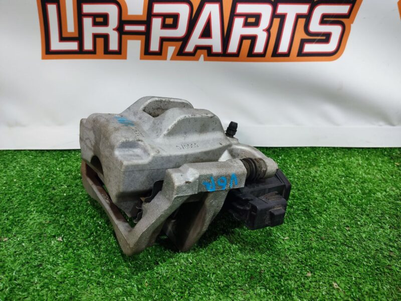 LR102242 Rear right caliper Land Rover Discovery 5 L462 (2017-) Used cost 83 € in stock 6 pcs.