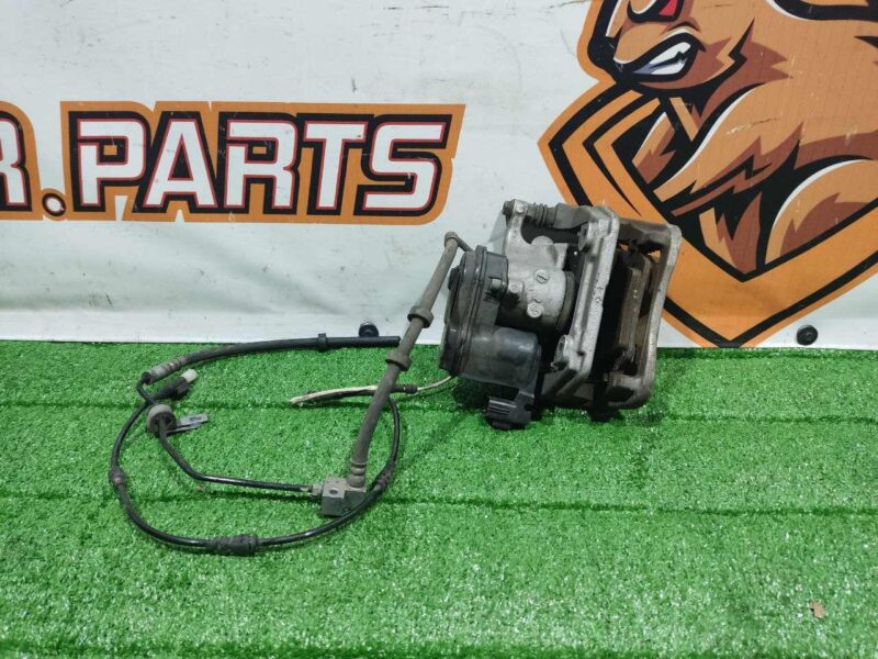 LR102242 Rear right caliper Land Rover Discovery 5 L462 (2017-) Used cost 83 € in stock 6 pcs.