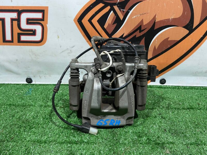 LR102242 Rear right caliper Land Rover Discovery 5 L462 (2017-) Used cost 83 € in stock 6 pcs.