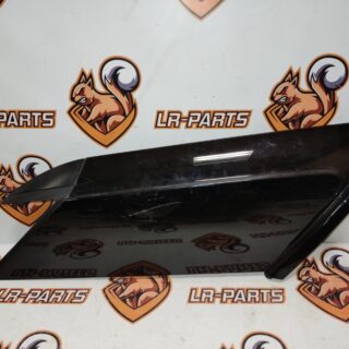 LR102623 Rear pillar trim left Range Rover Sport L494 (2014-2022) Used cost 75 € in stock 7 pcs.