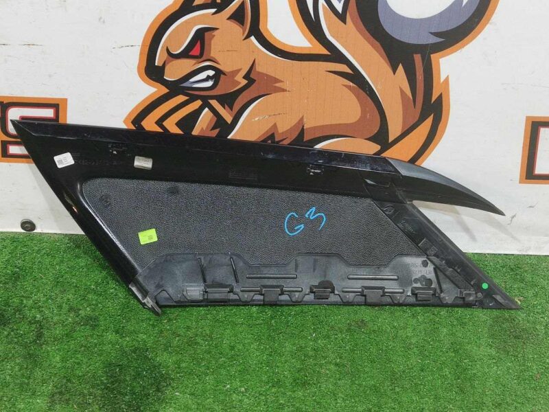 LR102623 Rear pillar trim left Range Rover Sport L494 (2014-2022) Used cost 75 € in stock 7 pcs.