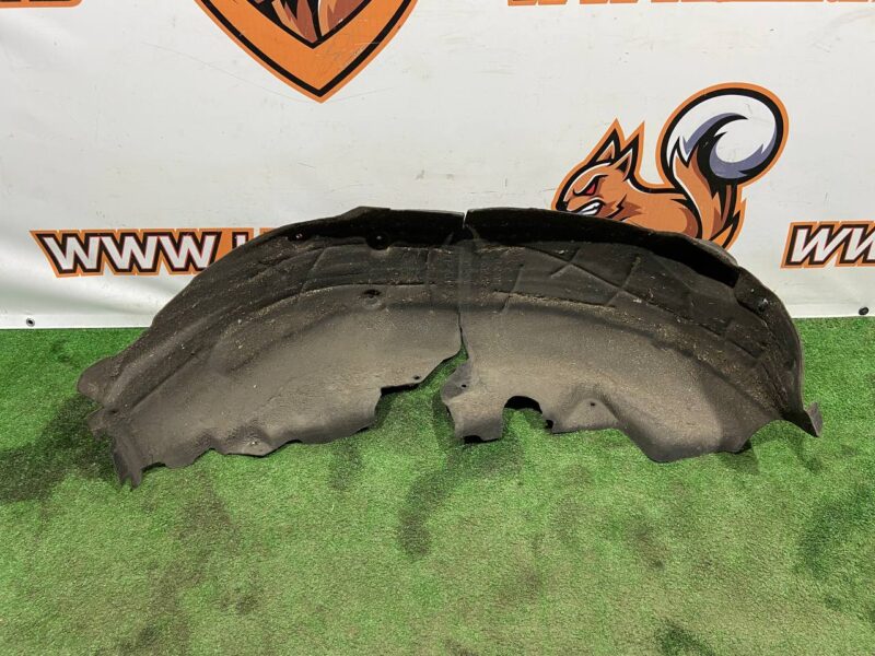 LR082813 Rear fender liner insulation left wheel arch locker Land Rover Discovery 5 L462 (2017-) used cost 90 € in stock 2 pcs.