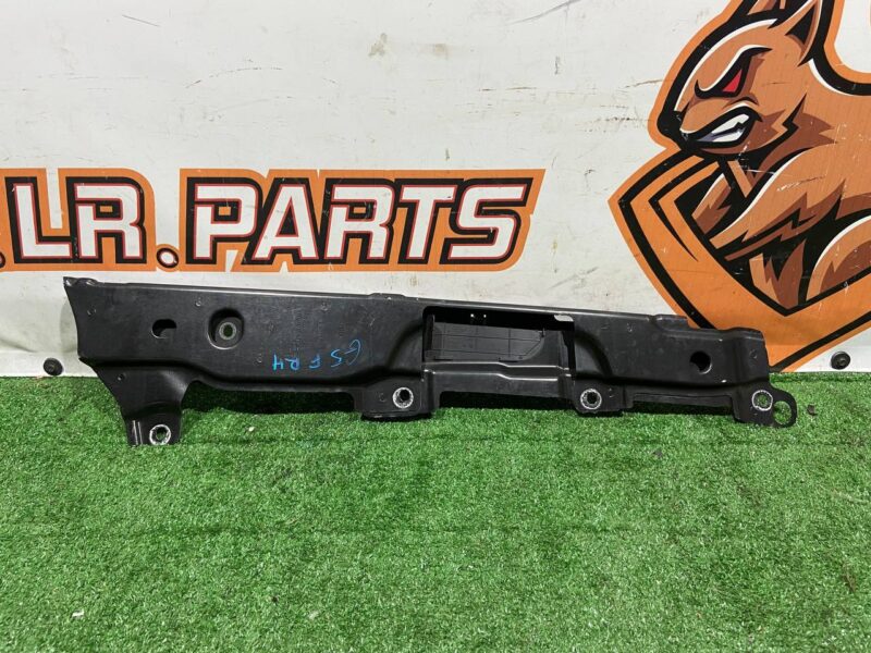 LR105082 Wing mounting bracket upper right LAND ROVER DISCOVERY 5 Used cost 70 € in stock 3 pcs.