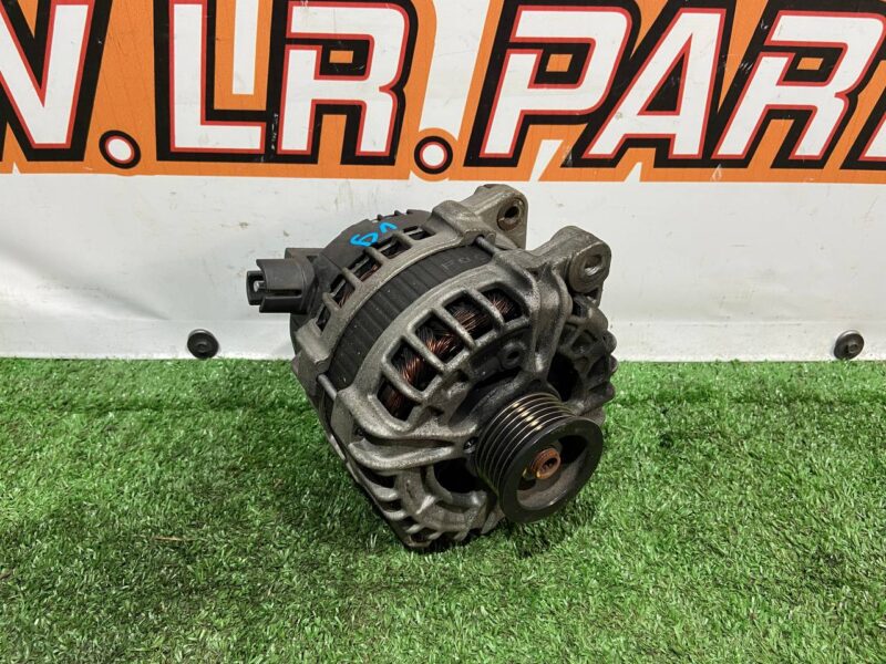 LR105985 Generator 2.0D 2.0IE Range Rover Velar L560 (2018-) Used - Image 17