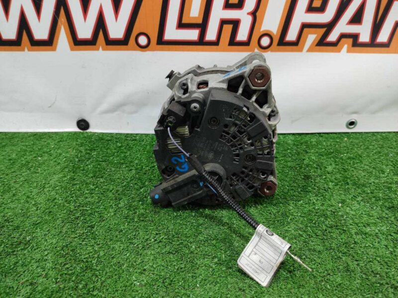 LR105985 Generator 2.0D 2.0IE Range Rover Velar L560 (2018-) Used - Image 26