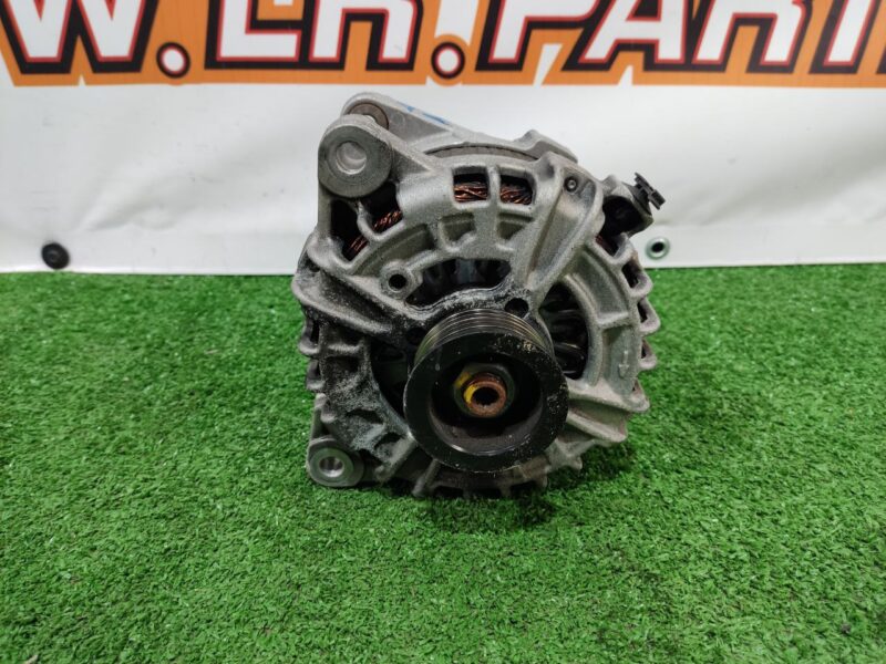 LR105985 Generator 2.0D 2.0IE Range Rover Velar L560 (2018-) Used - Image 28