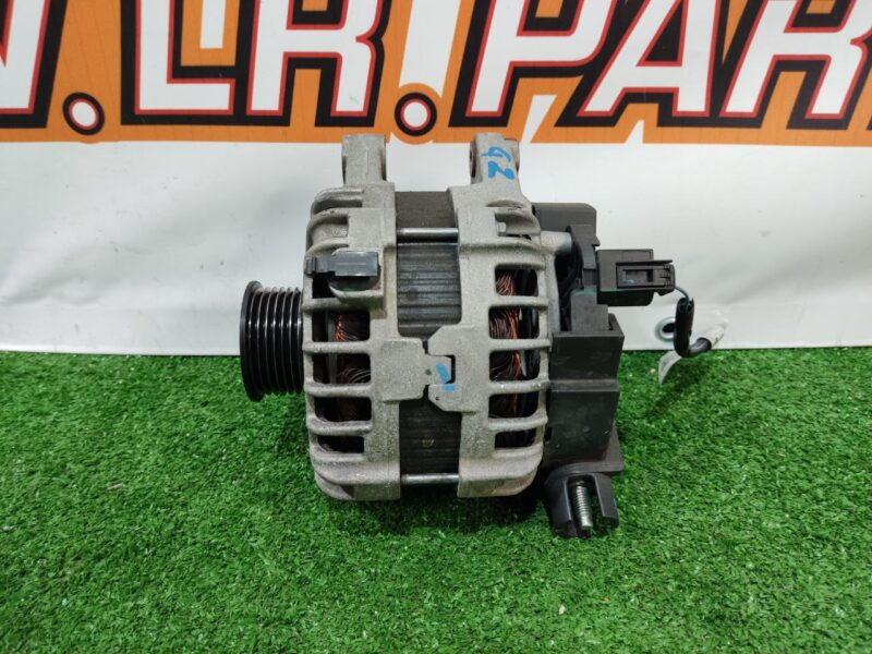 LR105985 Generator 2.0D 2.0IE Range Rover Velar L560 (2018-) Used - Image 29