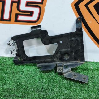 LR106462 Range Rover Evoque L538 Exhaust system bracket (2012-2018) Used cost 25 € in stock 1 pcs.