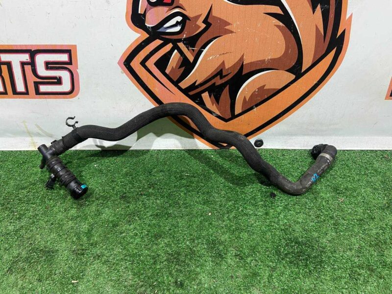 LR106822 Cooling pipe Range Rover Sport L494 (2014-2022) Used cost 30 € in stock 4 pcs.