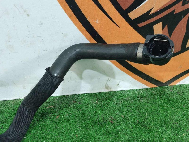 LR106822 Cooling pipe Range Rover Sport L494 (2014-2022) Used cost 30 € in stock 4 pcs.