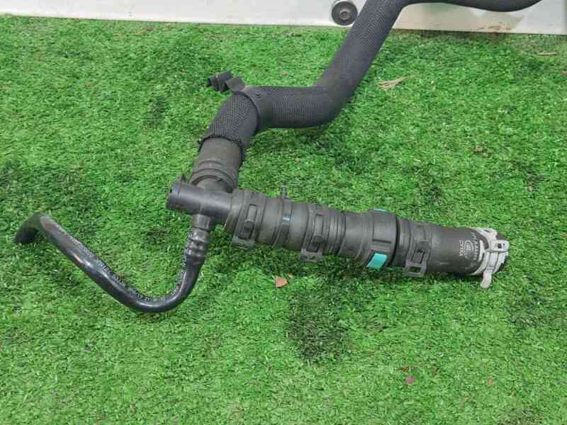 LR106822 Cooling pipe Range Rover Sport L494 (2014-2022) Used cost 30 € in stock 4 pcs.
