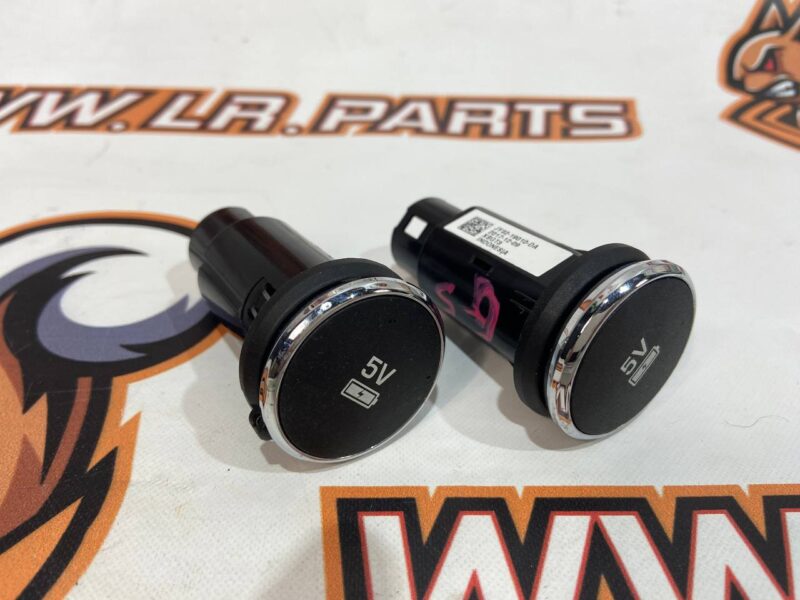 LR107236 USB Socket USB port LAND ROVER DISCOVERY 5 Used cost 38,89 € in stock 4 pcs.