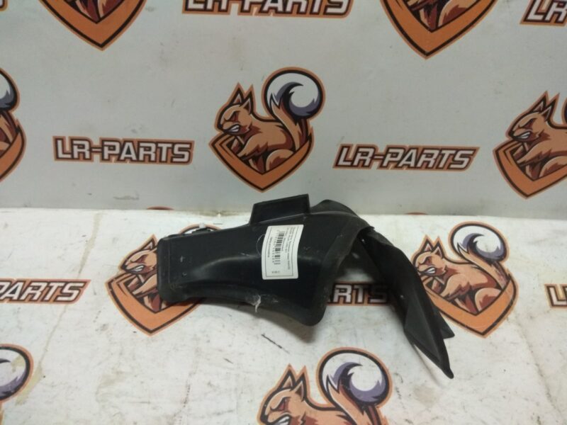 LR107342 Trunk loop lid left RANGE ROVER VELAR (L560) Used cost 13 € in stock 3 pcs.