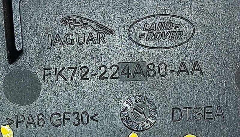 LR108187 Front RIGHT Door Handle Bracket LAND ROVER DISCOVERY SPORT (L550) 2015- Used cost 10 € in stock 1 pcs.