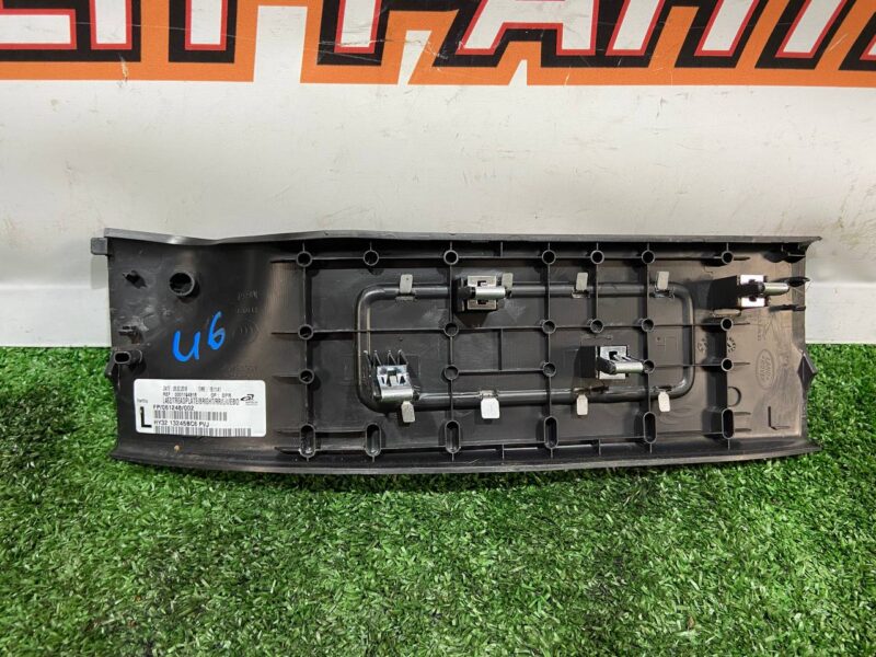 LR108377 Door sill rear left Land Rover Discovery 5 L462 used cost 40 € in stock 2 pcs.