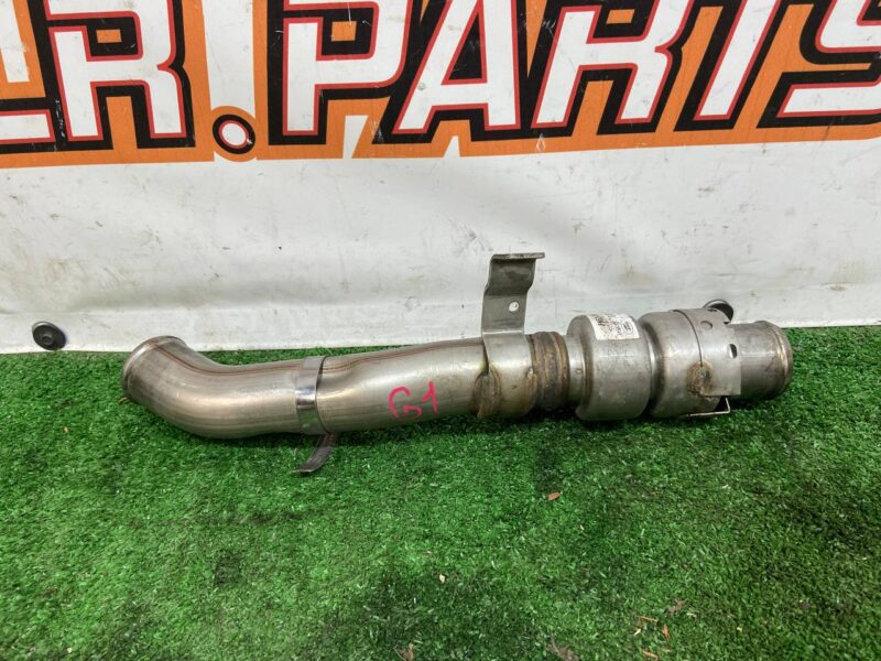 LR109964 Pipe 3.0TD radiator Range Rover Sport L494 (2014-2022) used cost 80 € in stock 3 pcs.