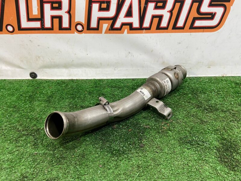 LR109964 Pipe 3.0TD radiator Range Rover Sport L494 (2014-2022) used cost 80 € in stock 3 pcs.