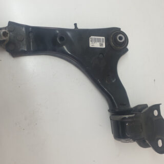 LR110313 Arm Front Lower left Land Rover Discovery Sport L550 (2015-) Used cost 130 € in stock 1 pcs.