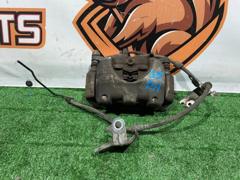 LR110407 Front right caliper Land Rover Discovery 5 L462 (2017-) Used cost 105,45 € in stock 12 pcs.