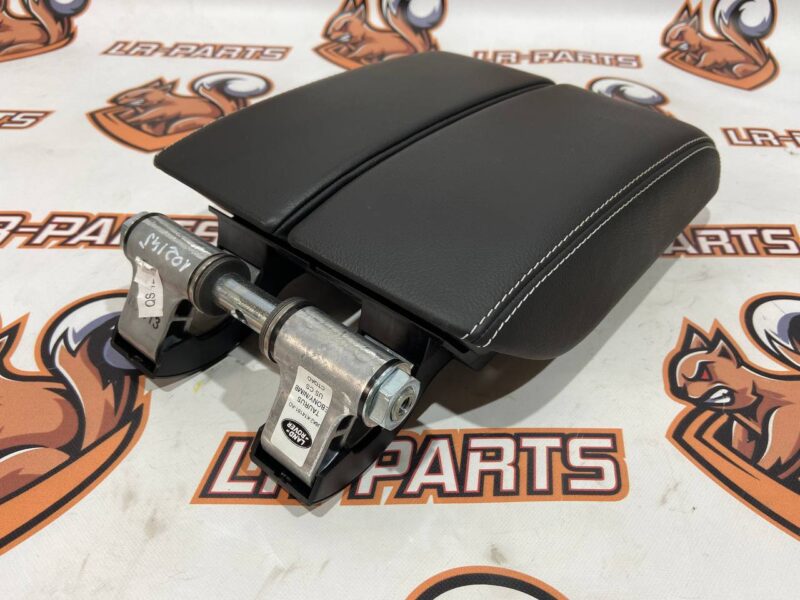 LR111368 Center armrest Range Rover Velar L560 (2018-) USED cost 150 € in stock 4 pcs.