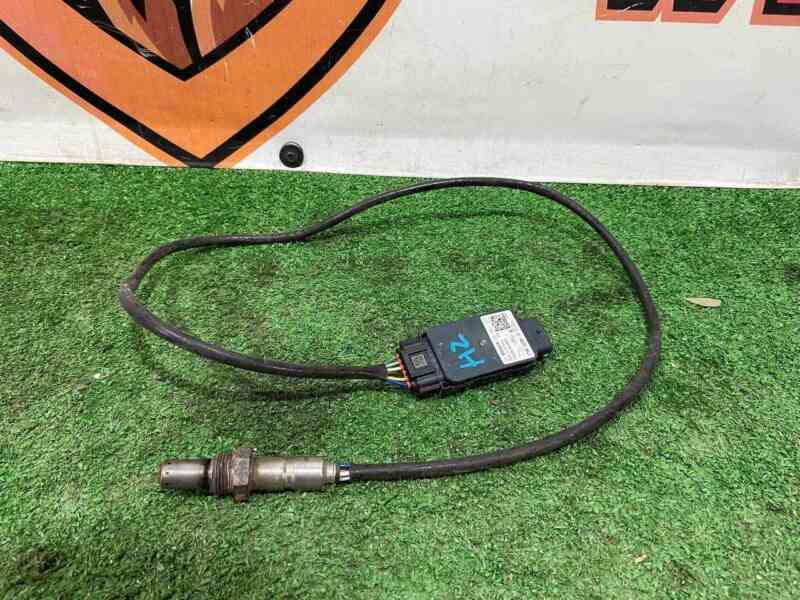 LR112139 Nox Filter Temperature Sensor Range Rover Velar L560 (2018-) Used cost 200 € in stock 1 pcs.
