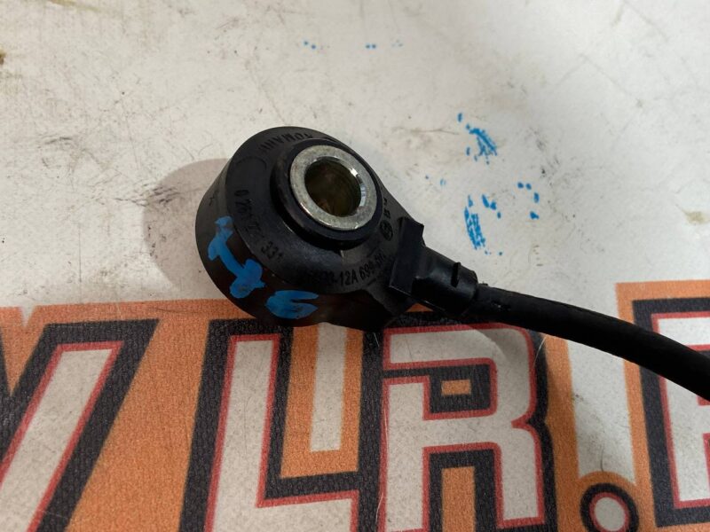 LR112513 RANGE ROVER VELAR (L560) Used detonation sensor cost 65 € in stock 1 pcs.
