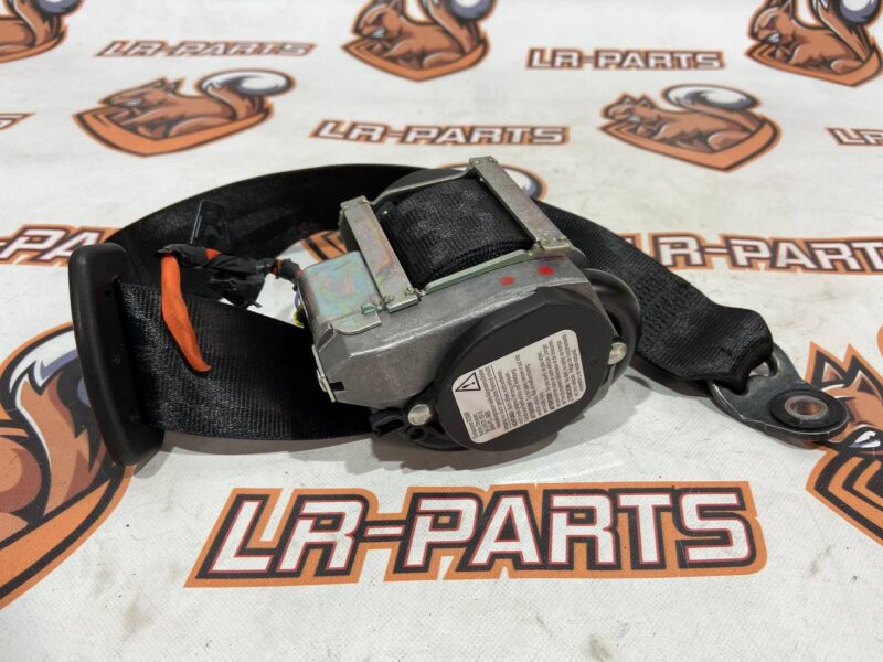 LR112818 Seat Belt Rear Left Right Range Rover L405 (2013-2021) Used cost 100 € in stock 1 pcs.