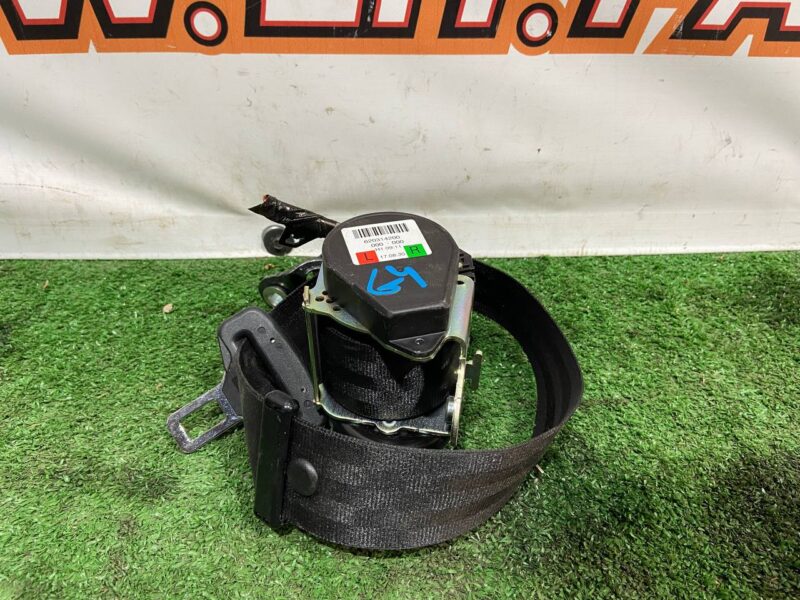 LR112818 Seat Belt Rear Left Right Range Rover L405 (2013-2021) Used cost 100 € in stock 1 pcs.