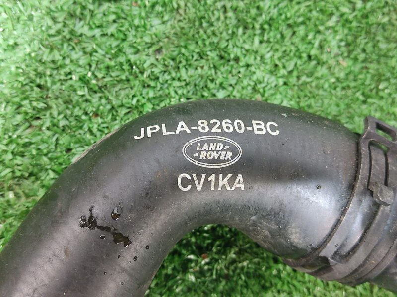 LR113130 Upper radiator hose 3.0 Range Rover Sport L494 (2014-2022) Used cost 45 € in stock 4 pcs.