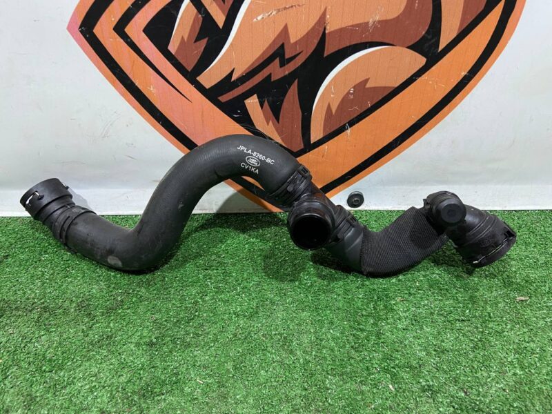 LR113130 Upper radiator hose 3.0 Range Rover Sport L494 (2014-2022) Used cost 45 € in stock 4 pcs.