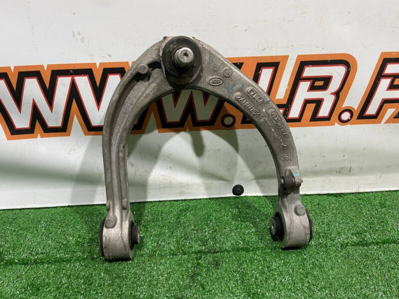 LR113262 Front suspension arm, right upper Land Rover Discovery 5 L462 (2017-) Used - Image 13