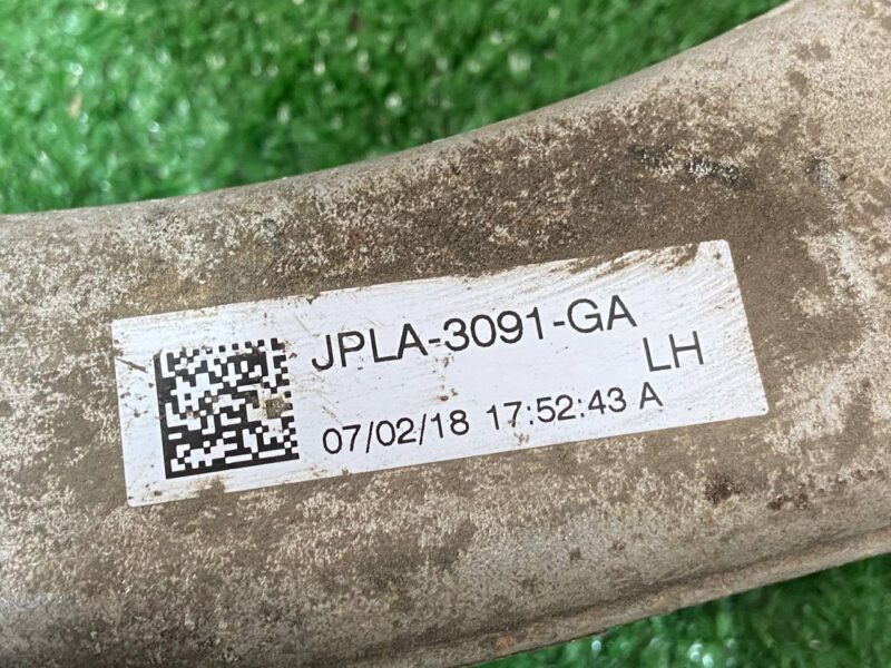 LR113268 Front left upper suspension arm Land Rover Discovery 5 L462 (2017-) USED - Image 14