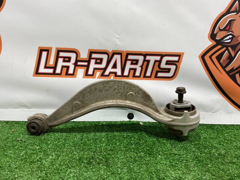 LR113871 Front lower left/right lever Range Rover Velar L560 (2018-) USED cost 120 € in stock 6 pcs.