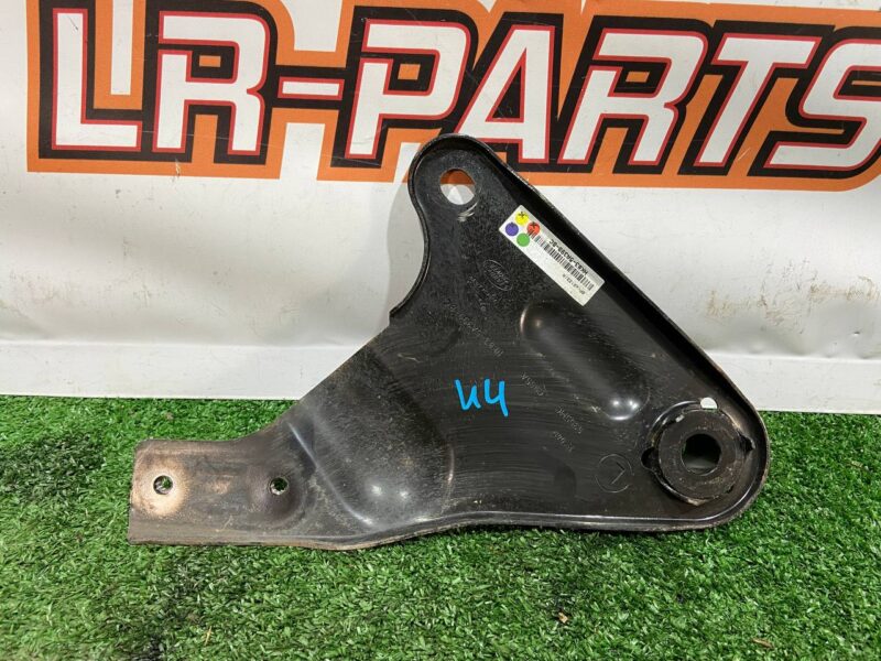 LR115111 Subframe bracket left RANGE ROVER VELAR (L560) Used cost 35 € in stock 1 pcs.
