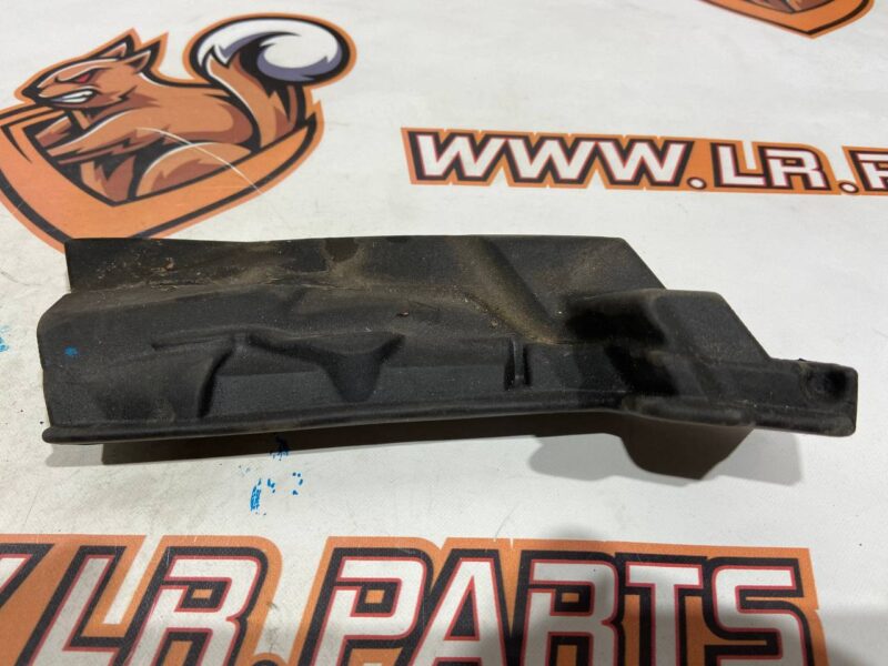 LR115141 Wing seal left Range Rover Sport L494 (2014-2022) used cost 10 € in stock 2 pcs.