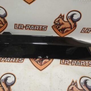 LR115145 Body molding right LAND ROVER DISCOVERY 5 Used cost 42,52 € in stock 4 pcs.