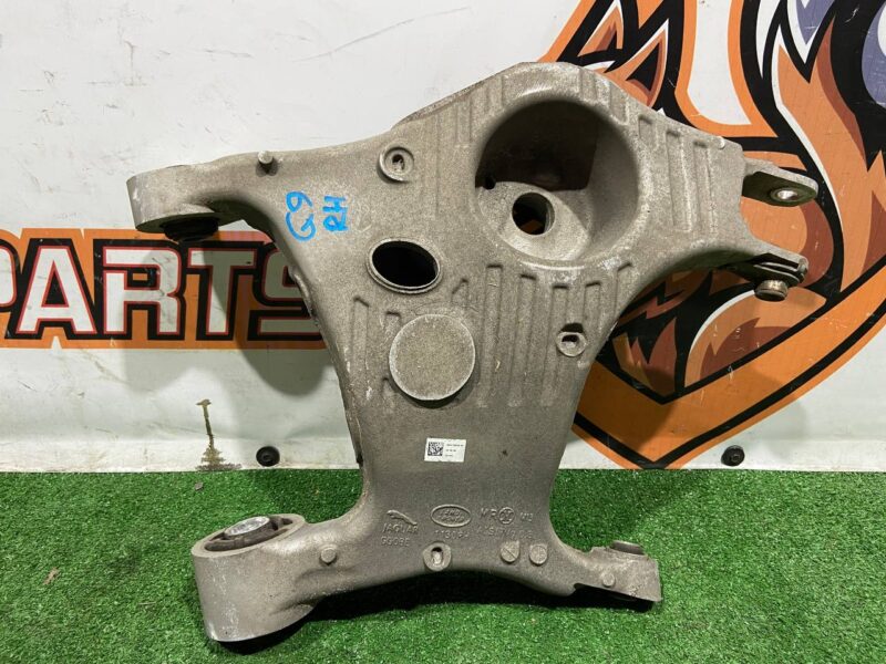 LR116284 Rear right lower control arm Range Rover Velar L560 (2018-) Used - Image 14